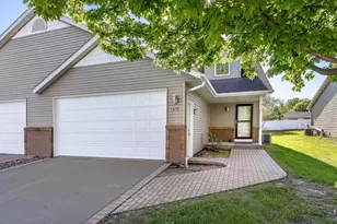 1338 Rosewood Trail, Onalaska, WI 54650 - Photo 1