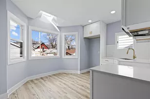 3820 E Munkwitz Ave, Cudahy, WI 53110 - Photo 9