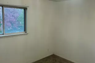 8616 N Servite Dr, Milwaukee, WI 53223 - Photo 13
