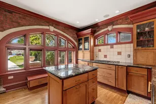3318 N Lake Dr, Milwaukee, WI 53211 - Photo 5