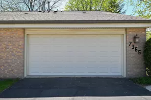7365 S Delaine Dr, Oak Creek, WI 53154 - Photo 35