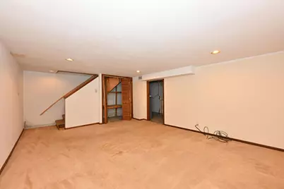 7365 S Delaine Dr, Oak Creek, WI 53154 - Photo 31