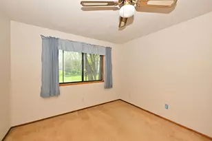 7365 S Delaine Dr, Oak Creek, WI 53154 - Photo 21