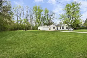W9370 Burr Ln, Oakland, WI 53523 - Photo 7