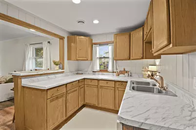 W9370  Burr Ln, Oakland, WI 53523 - Photo 5