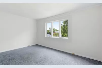 2221 E Newton Ave, Shorewood, WI 53211 - Photo 29