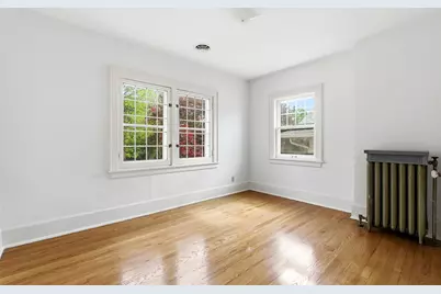 2221 E Newton Ave, Shorewood, WI 53211 - Photo 27