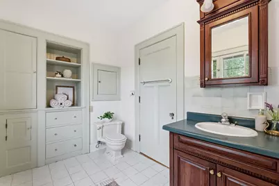 2221 E Newton Ave, Shorewood, WI 53211 - Photo 31