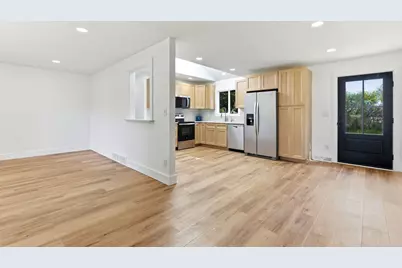 W309S10340  Knoll Ct, Mukwonago, WI 53149 - Photo 5