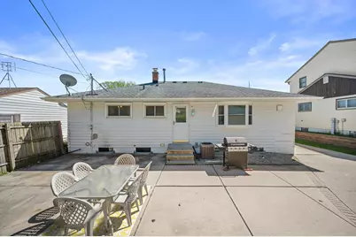 1790  Spruce Ct, South Milwaukee, WI 53172 - Photo 27