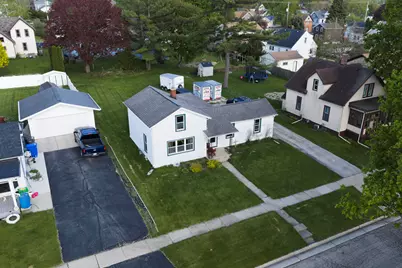 209 S Warren St, Watertown, WI 53094 - Photo 3