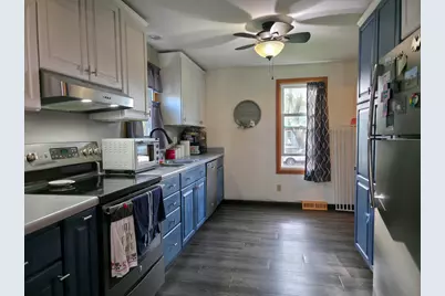 209 S Warren St, Watertown, WI 53094 - Photo 13