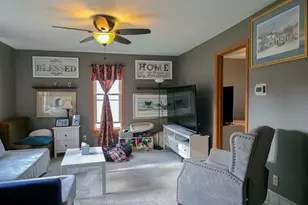 209 S Warren St, Watertown, WI 53094 - Photo 7
