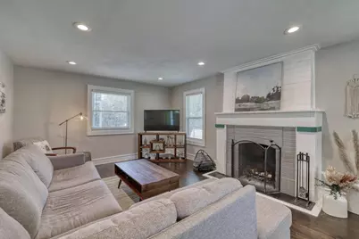 7301 W Bluemound Rd, Milwaukee, WI 53213 - Photo 13