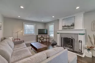 7301 W Bluemound Rd, Milwaukee, WI 53213 - Photo 13