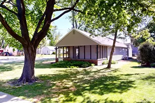 309 Howard St, Walworth, WI 53184 - Photo 35