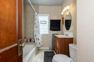 2733 N Downer Ave, Milwaukee, WI 53211 - Photo 11