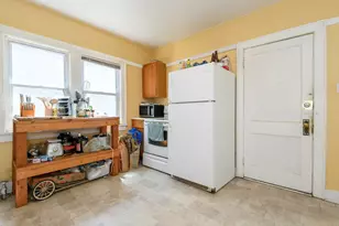 2733 N Downer Ave, Milwaukee, WI 53211 - Photo 7