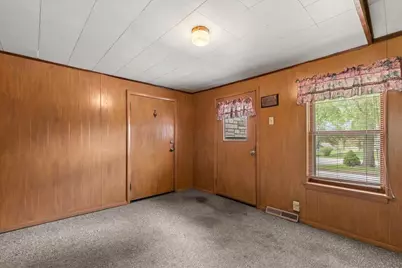 N69W13409  Harding Dr, Menomonee Falls, WI 53051 - Photo 13