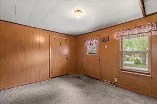 N69W13409 Harding Dr, Menomonee Falls, WI 53051 - Photo 13