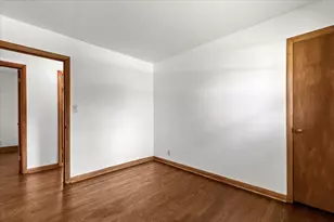 N69W13409 Harding Dr, Menomonee Falls, WI 53051 - Photo 19