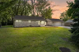 N69W13409 Harding Dr, Menomonee Falls, WI 53051 - Photo 47