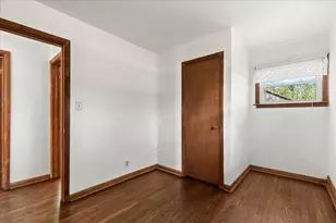 N69W13409 Harding Dr, Menomonee Falls, WI 53051 - Photo 21