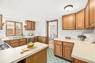 5932 N Santa Monica Blvd, Whitefish Bay, WI 53217 - Photo 17