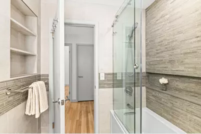 8628  Glencoe Cir, Wauwatosa, WI 53226 - Photo 27