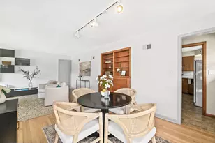 8628 Glencoe Cir, Wauwatosa, WI 53226 - Photo 15