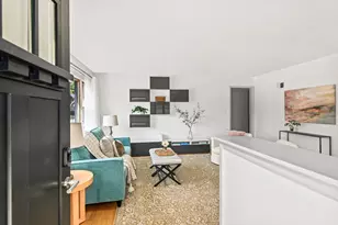 8628 Glencoe Cir, Wauwatosa, WI 53226 - Photo 5