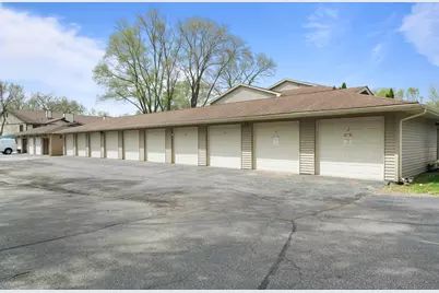 217  Franklin St #2H, Delavan, WI 53115 - Photo 3