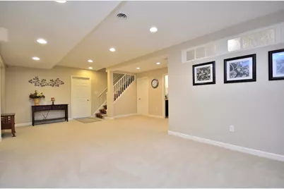 W224N2618  Ridgewood Ln, Pewaukee, WI 53186 - Photo 21