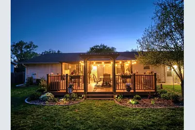 W224N2618  Ridgewood Ln, Pewaukee, WI 53186 - Photo 5