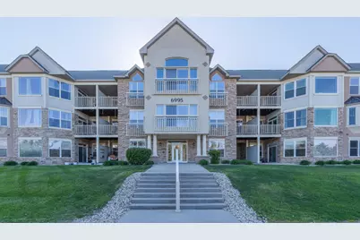 6995 S Riverwood Blvd #B06, Franklin, WI 53132 - Photo 1