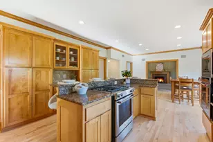 N36W22663 Long Valley Rd, Pewaukee, WI 53072 - Photo 17
