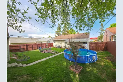 3949 N 77th St, Milwaukee, WI 53222 - Photo 13