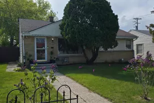 3949 N 77th St, Milwaukee, WI 53222 - Photo 1