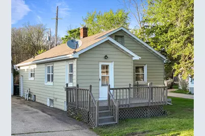 1207  Grant St, Lake Geneva, WI 53147 - Photo 3