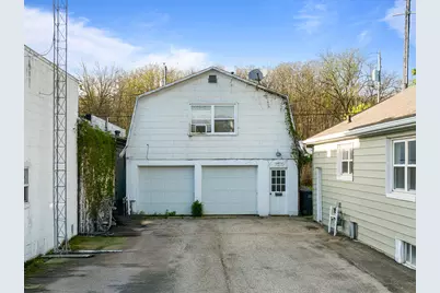 1207  Grant St, Lake Geneva, WI 53147 - Photo 5