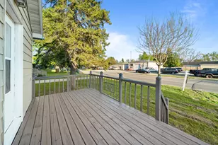 1207 Grant St, Lake Geneva, WI 53147 - Photo 5