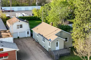 1207 Grant St, Lake Geneva, WI 53147 - Photo 9