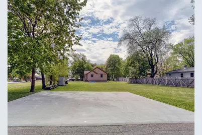 826 W Walworth Ave, Whitewater, WI 53190 - Photo 3