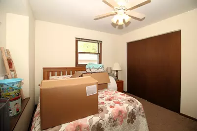 2111  Canary St, West Bend, WI 53090 - Photo 11
