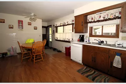 2111  Canary St, West Bend, WI 53090 - Photo 3