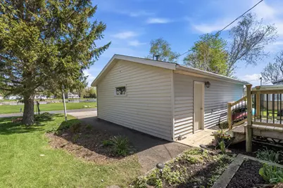 W10285  Shorecrest Dr, Fox Lake, WI 53933 - Photo 49