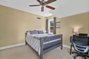 4942 N Berkeley Blvd, Whitefish Bay, WI 53217 - Photo 27