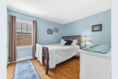 4942 N Berkeley Blvd, Whitefish Bay, WI 53217 - Photo 11