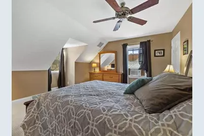 4942 N Berkeley Blvd, Whitefish Bay, WI 53217 - Photo 23
