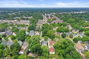 4942 N Berkeley Blvd, Whitefish Bay, WI 53217 - Photo 45
